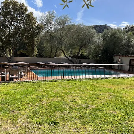 Сasa de vacaciones Les Bergeries De Petralonga