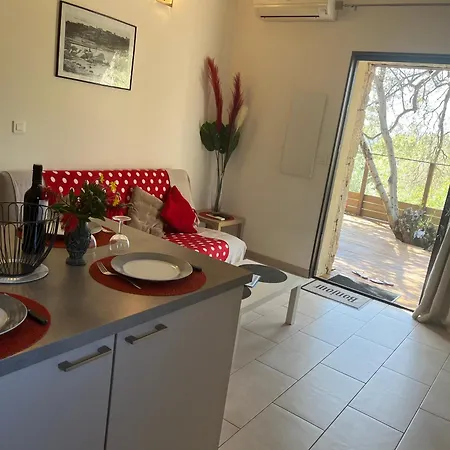 Les Bergeries De Petralonga * 소타